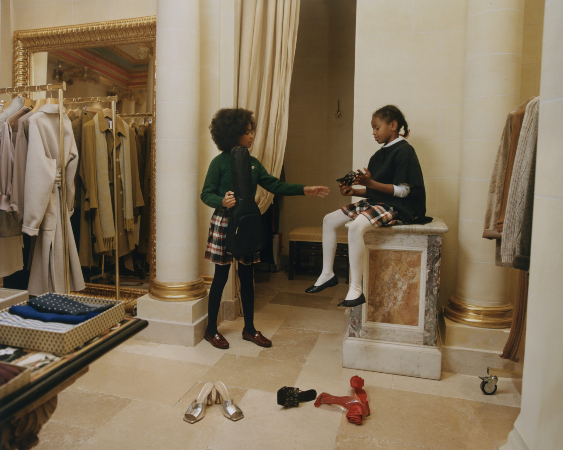 Paule Andrew - Image 5 of 8