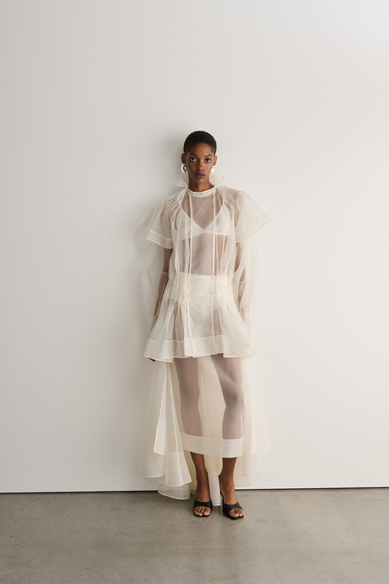 AJE - Image 40 of 80