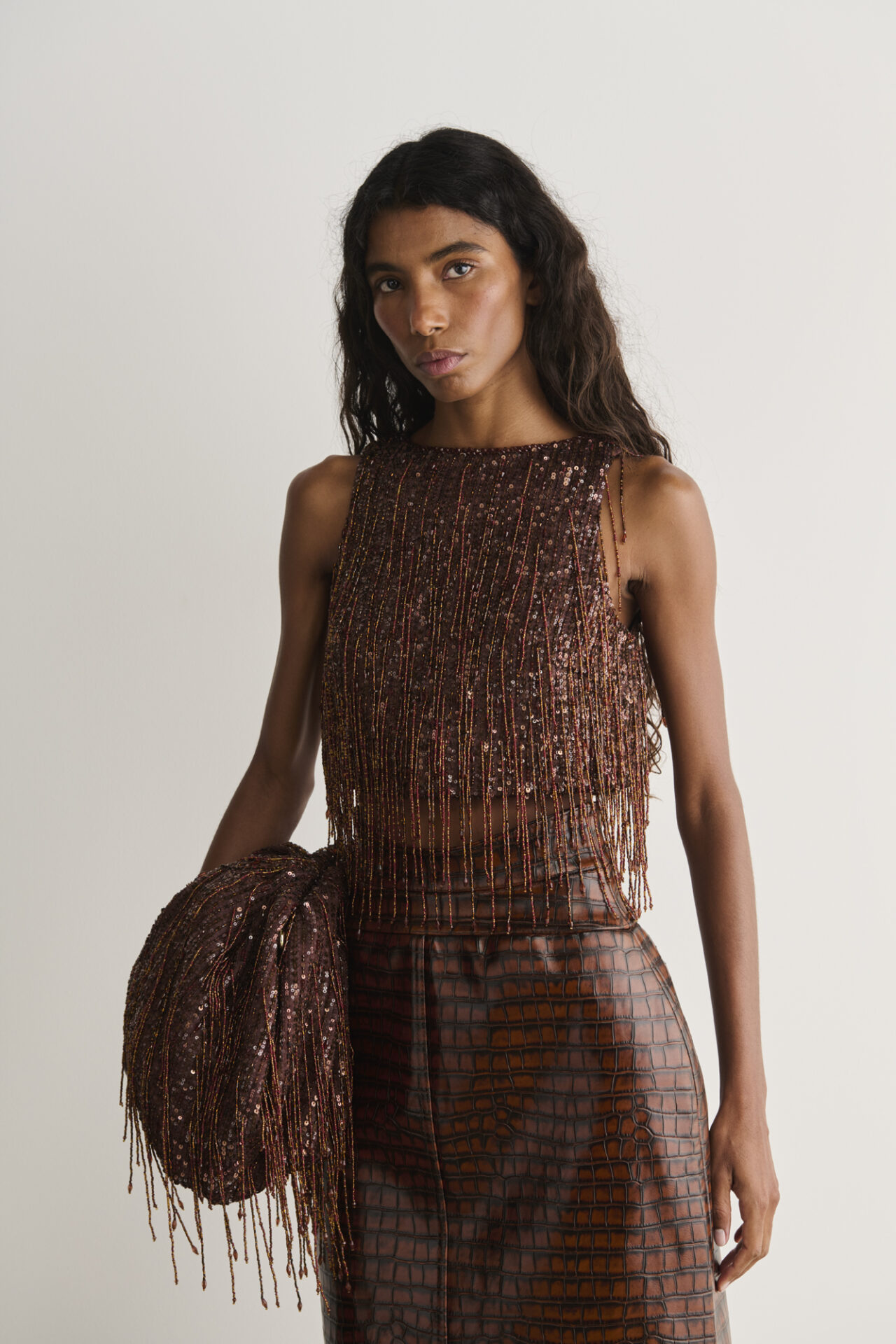 AJE - Image 22 of 80