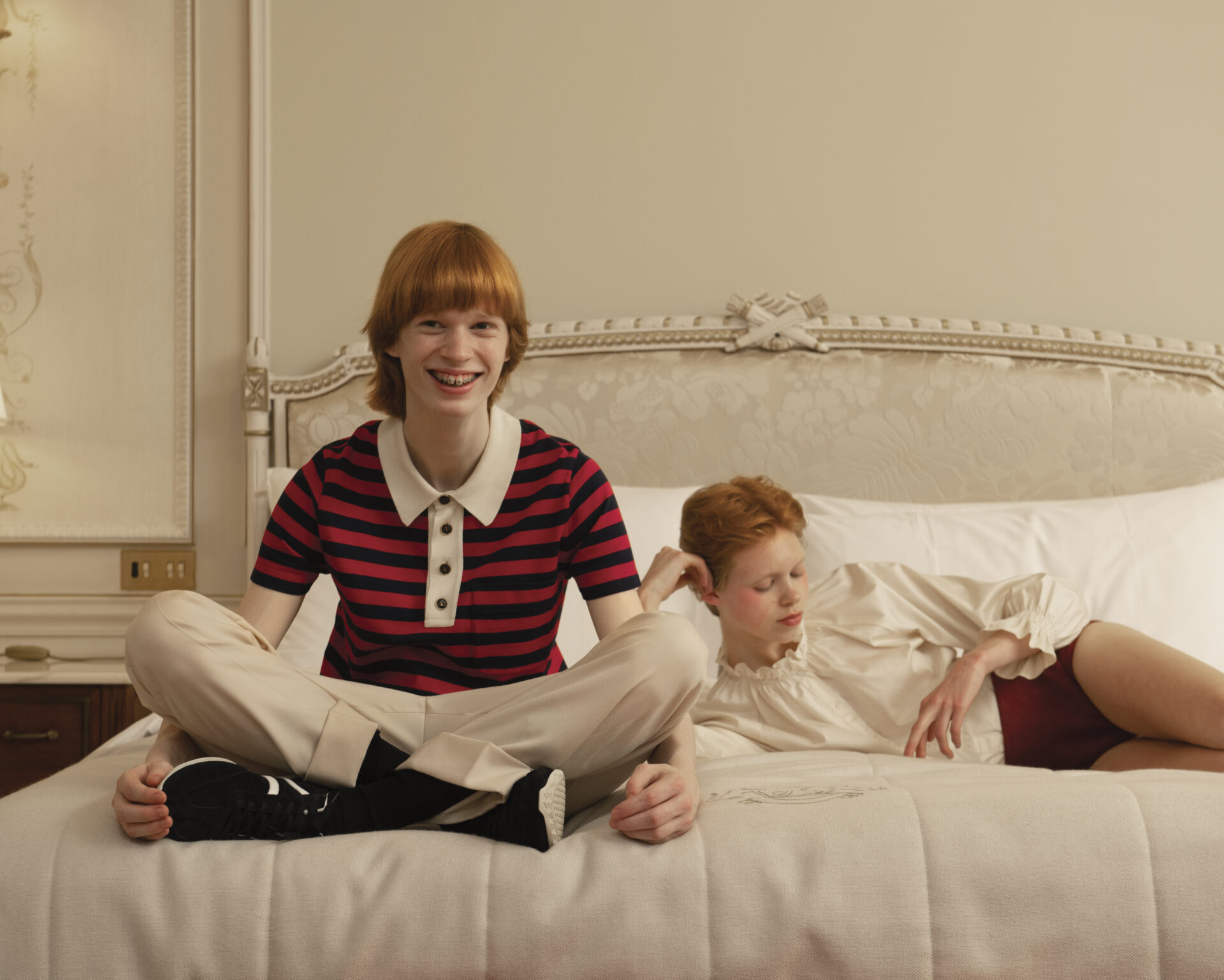 Harper’s Bazar - Image 4 of 10