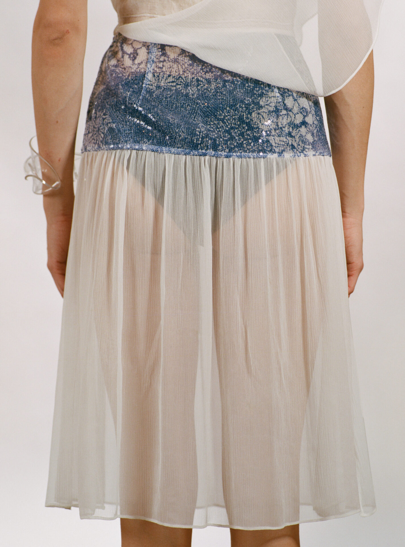 MNZ - Image 55 of 64