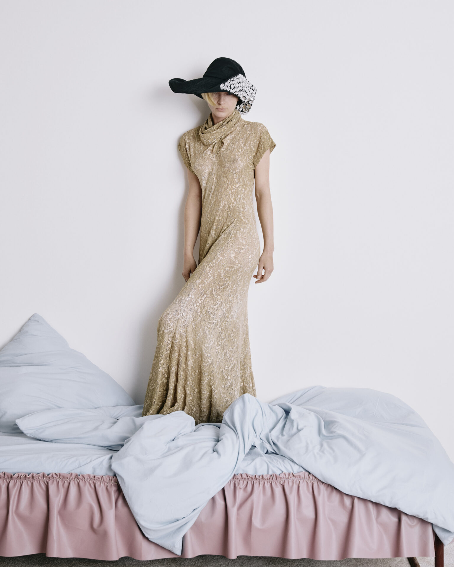 Tmag – Luna Conte - Image 8 of 16