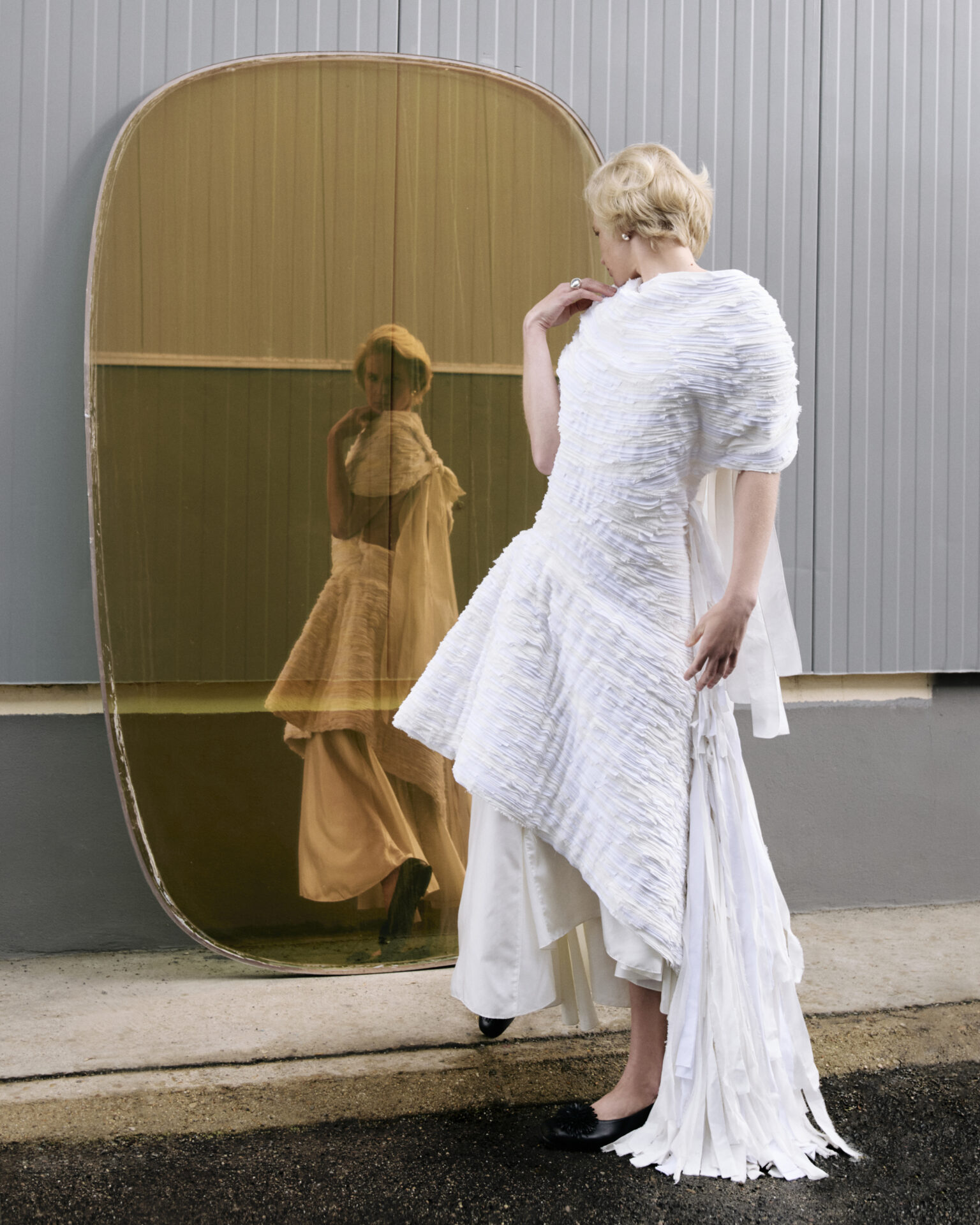 Tmag – Luna Conte - Image 1 of 16