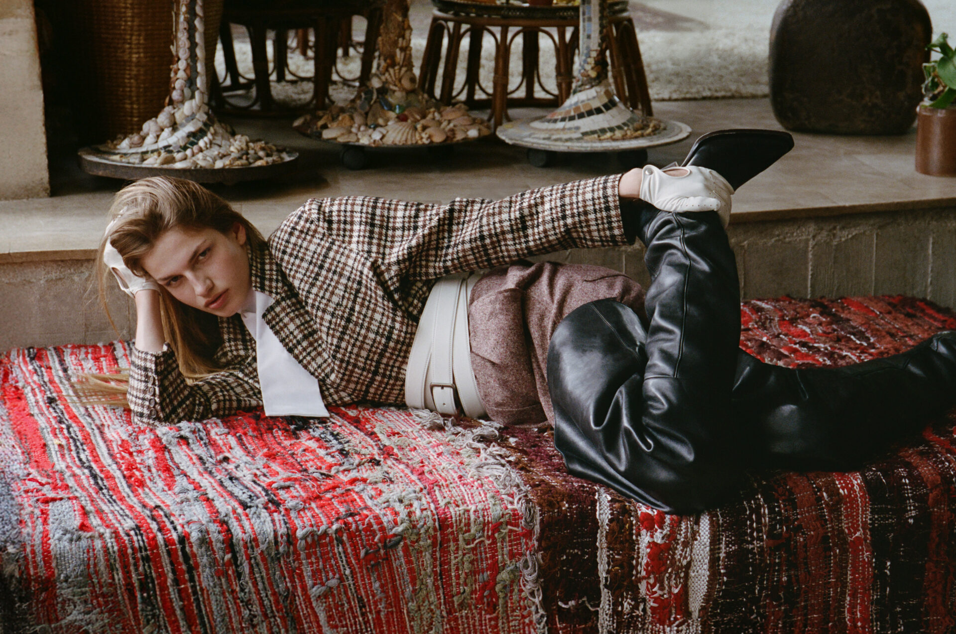 Harper’s Bazaar Gwen Trannoy - Image 9 of 11